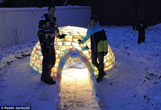 Nu ai să crezi ce au reuşit să facă aceşti tineri din 500 de cutii de lapte 186165