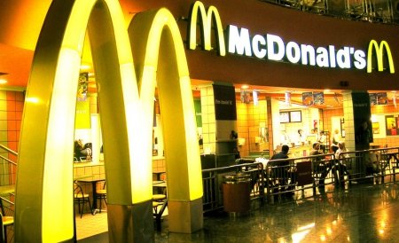 PREMIERĂ: McDonald's îşi schimbă numele. Vezi unde se întâmplă asta şi din ce motive 