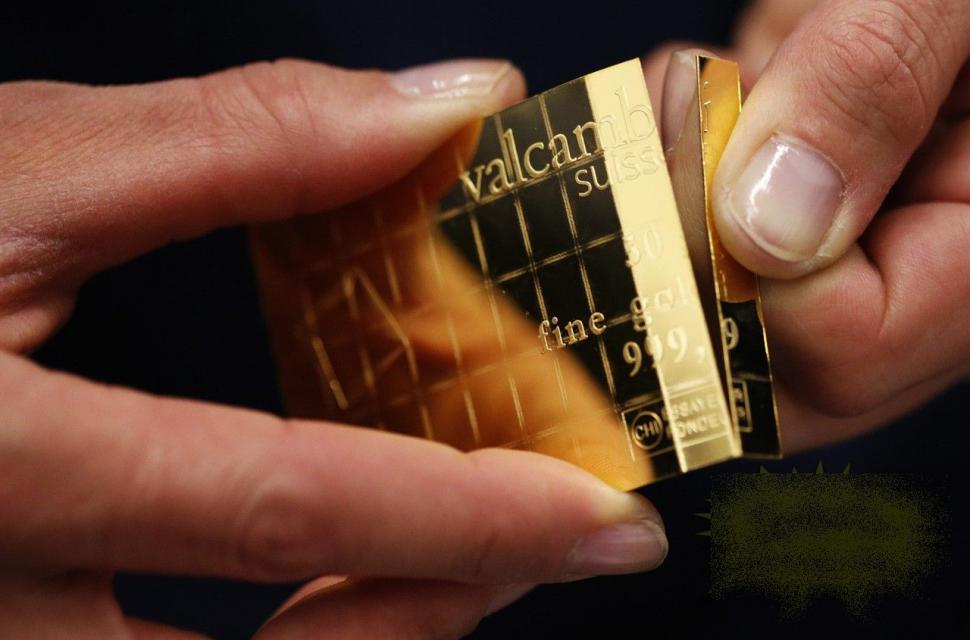 Toţi bogaţii lumii fac acest lucru acum. "Viitorul va fi foarte nesigur, aşa ne punem la adăpost averile" 186732