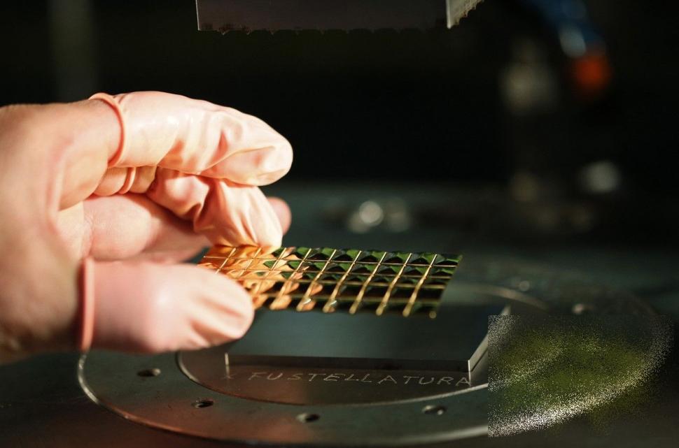 Toţi bogaţii lumii fac acest lucru acum. "Viitorul va fi foarte nesigur, aşa ne punem la adăpost averile" 186733