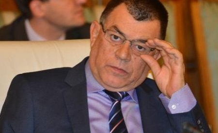 Radu Stroe explică demiterea şefului jandarmeriei: Generalul Meran este responsabil de acţiunea subalternilor
