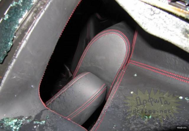 Surpriză neplăcută pentru un rus. Vezi cum şi-a găsit bolidul după Revelion 187527