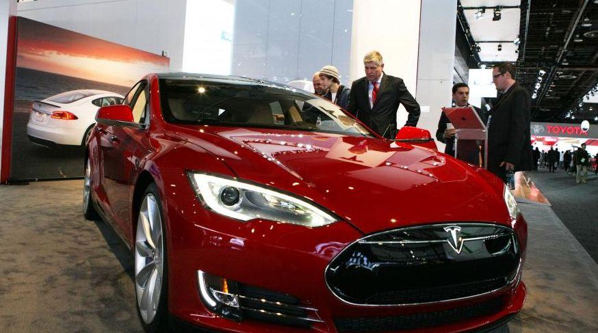 Lux şi mulţi cai putere la Salonul Auto de la Detroit. Care este maşina americană a anului 187614