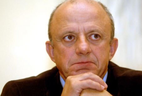 Mihai Mălaimare şi-a dat demisia din funcţia de membru al CNA
