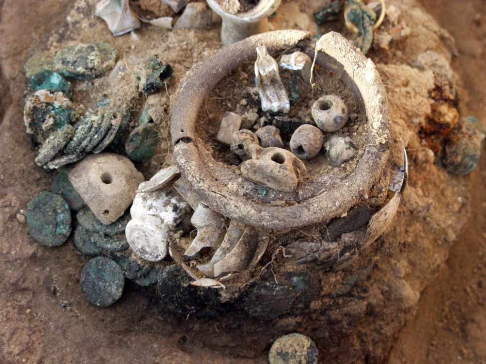 O comoară cu o vechime de 2.000 de ani, descoperită într-o fortăreaţă de la malul Mării Negre