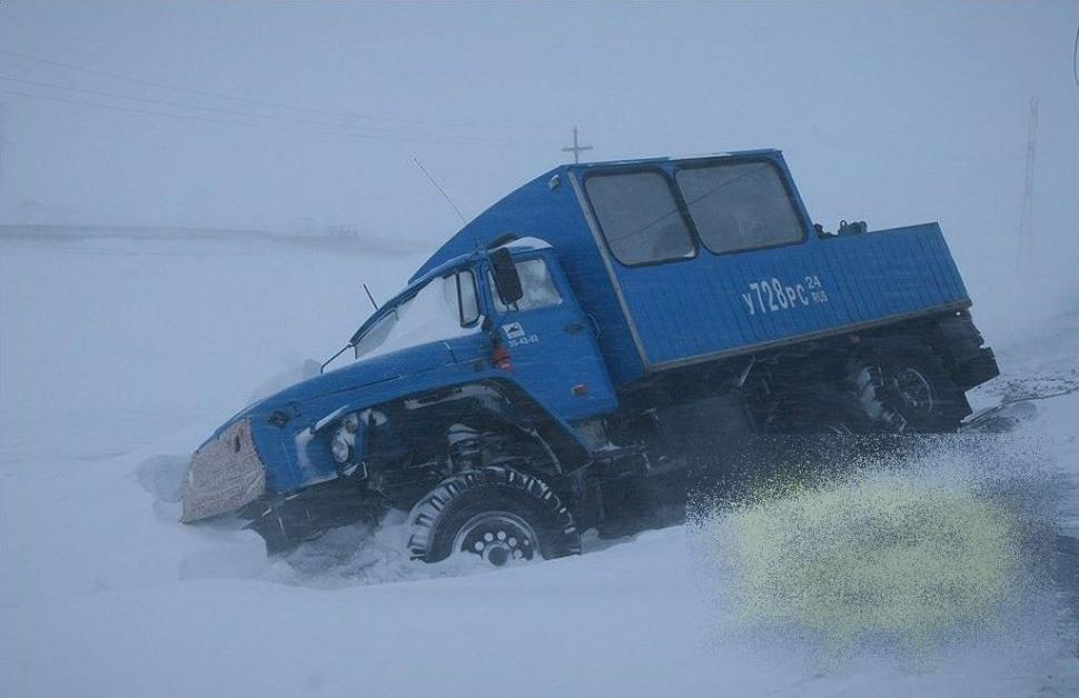 Oraşul a fost pur şi simplu ÎNGROPAT în zăpadă. Cum arată după o noapte de VISCOL NEGRU 187875