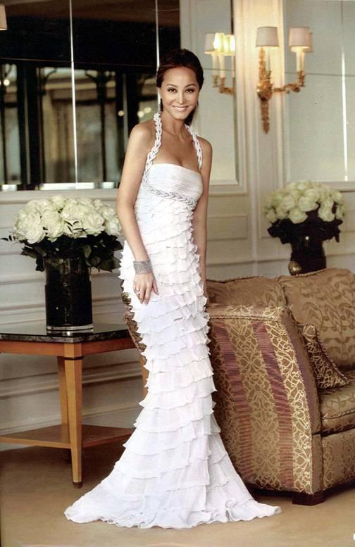 Puţini ştiu cine este această femeie şi nu le vine să creadă când se uită în buletinul ei 187890