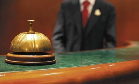 Senat: 99 de parlamentari stau la hotel, doar 17 senatori au solicitat bani pentru chirie