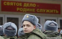 Armata rusă renunţă la celebra sa căciulă