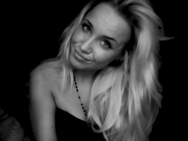 A câştigat Balul Bobocilor în liceu, dar acum n-o mai recunoaşte nimeni. "Parcă a îmbătrânit cu 10 ani" 188874