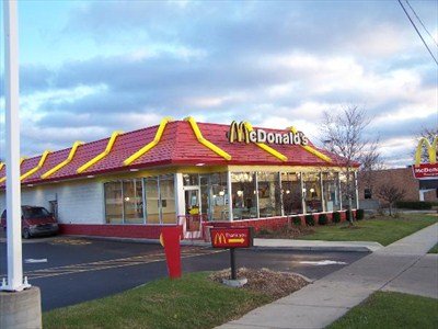 McDonald's va plăti despăgubiri de 700.000 de dolari către comunitatea musulmană din Michigan