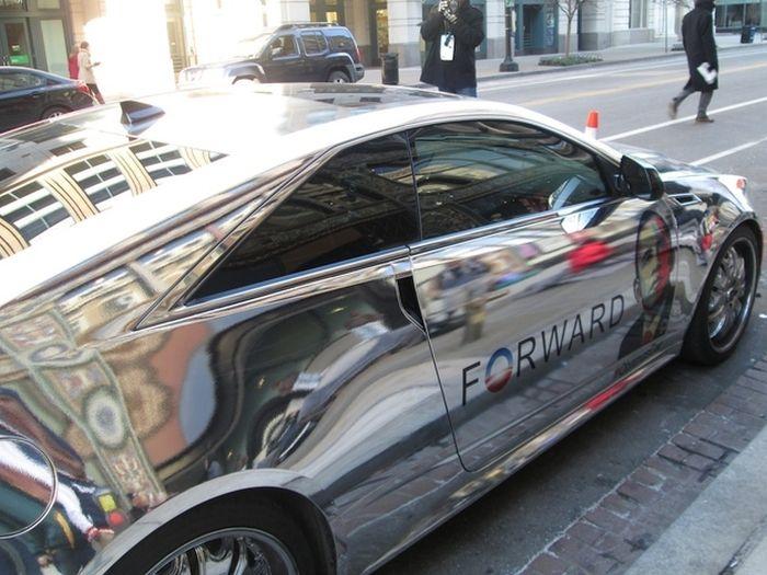 Oamenii cerşeau la marginea trotuarului, iar maşina lui Obama strălucea ostentativ la câţiva metri de ei 189071