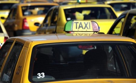 Taxiurile s-ar putea scumpi! Află cât ar putea costa tariful de pornire 