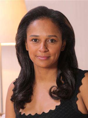 Ea este prima miliardară din Africa. Vine din Angola şi este fiica preşedintelui  189560