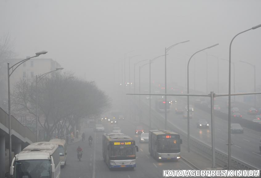 Beijingul, acoperit din nou de un smog toxic 190285