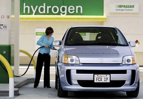 Hidrogenul este viitorul industriei auto. Patru companii gigante colaborează pentru un nou tip de combustibil