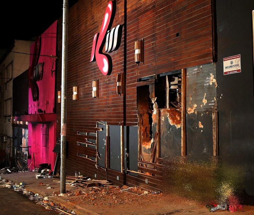 La câteva minute după ce a făcut această fotografie s-a întâmplat ceva cutremurător. Părinţii sunt în stare de şoc 190106