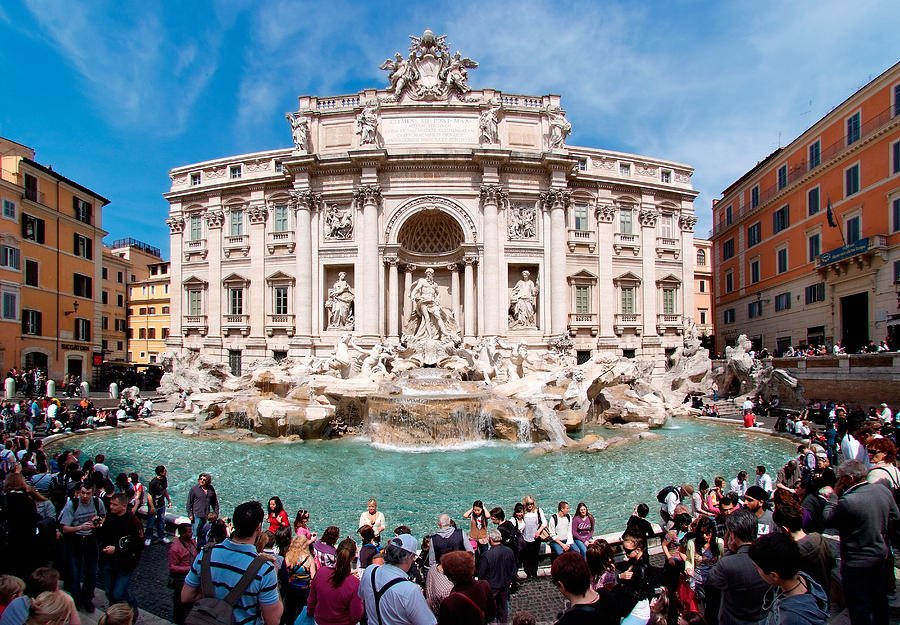 Tratament ca-n &quot;La Dolce Vita&quot;: Fontana di Trevi va fi renovată de o casă de modă celebră