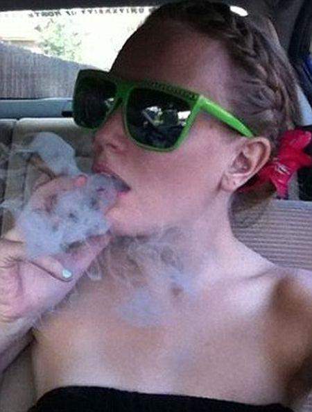 Era profă de matematică la un liceu din oraş, dar a fost la un pas să fie linşată după ce a pus pozele astea pe Twitter 190557