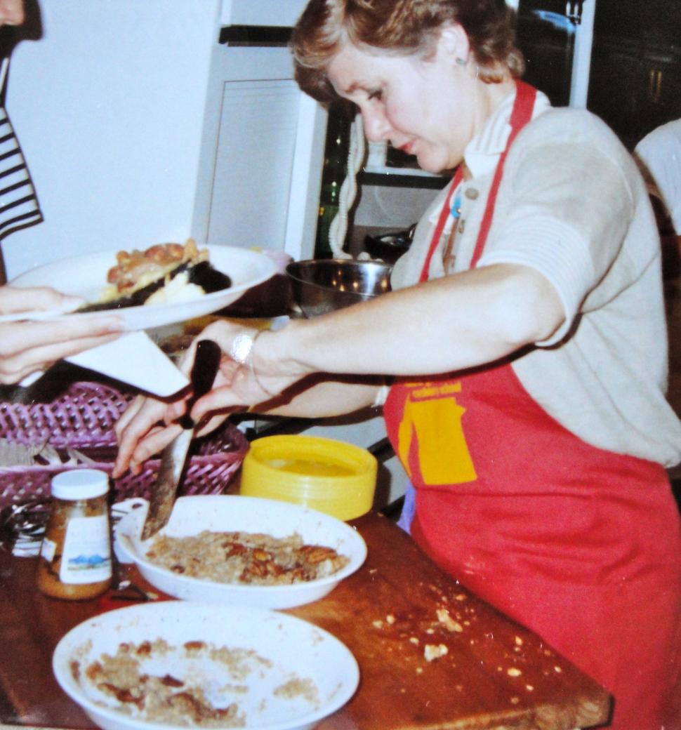 Medicii i-au mai dat doar 6 luni de trăit, fiind diagnosticată cu CANCER în stadiul IV. Femeia asta a ÎNVINS boala, iar povestea ei e uimitoare 190610