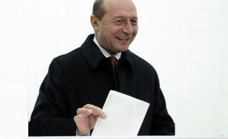 Băsescu: Luni decid dacă promulg, retrimit la Parlament sau către CC Statutul parlamentarilor