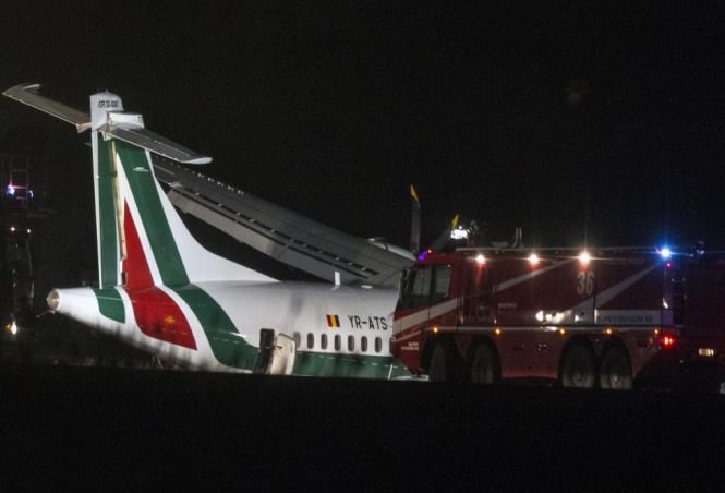 Un avion Carpatair A RATAT ATERIZAREA, la Roma. Zboruri anulate până se lămuresc cauzele incidentului aviatic