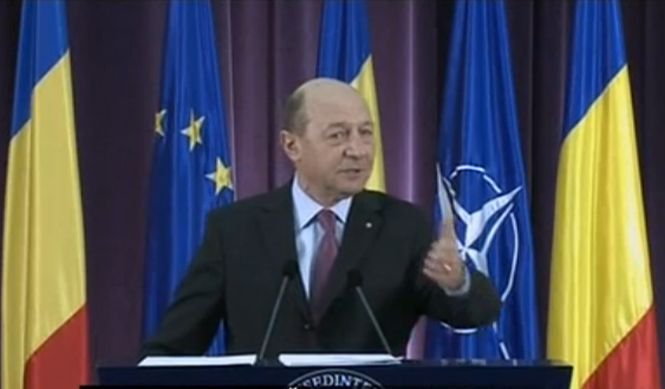 Băsescu: Sunt penibili cei care vorbesc despre o nouă suspendare. Să citească Constituția