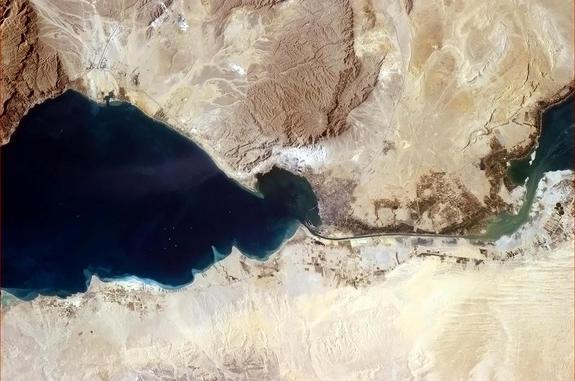 Fotografii uimitoare cu Pământul văzut din spaţiu 191296