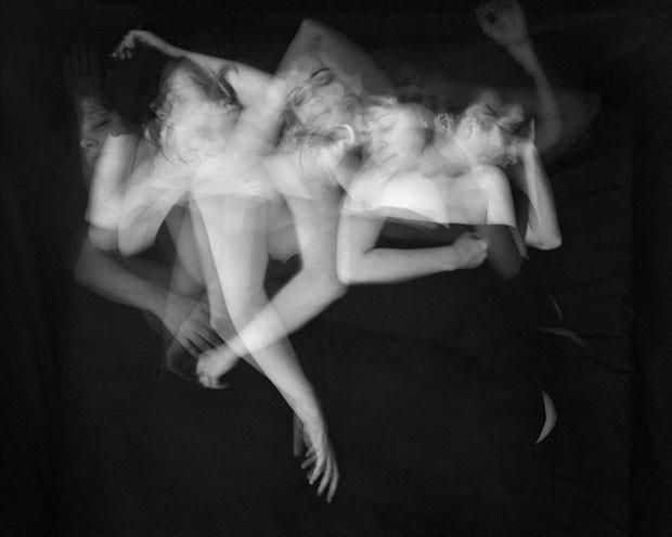 „Somnul celor dragi”. O noapte întreagă, într-o singură imagine 191552