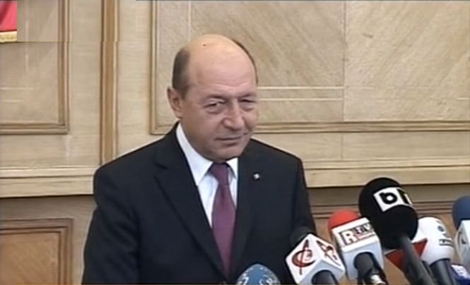 Reacţia lui Băsescu, în scandalul drapelului secuiesc: Nu răspund unui ambasador