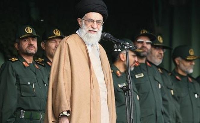 &quot;Ţineţi o armă îndreptată împotriva Iranului!&quot; Teheranul respinge discuţiile directe cu SUA