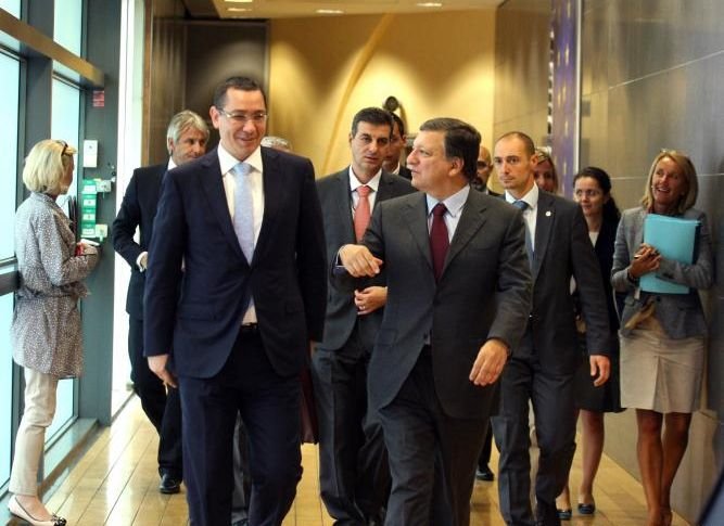 Victor Ponta, despre &quot;LISTA DE TEME&quot;  pe care i-a înmânat-o lui Barroso după întrevederea de la Bruxelles