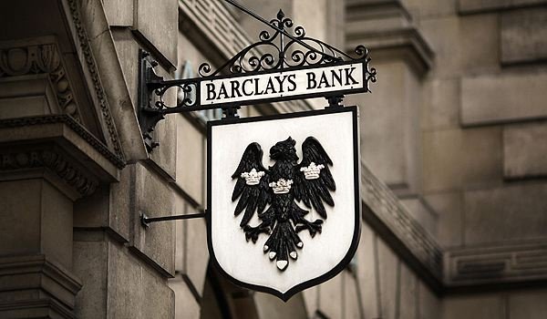 Barclays închide divizia care ajută clienţii băncii să evite plata taxelor
