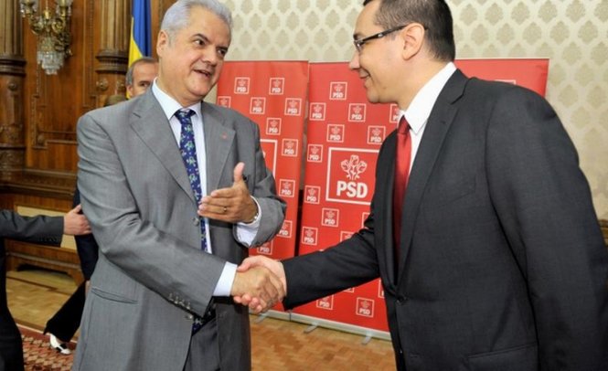 Se pregăteşte o revenire a lui Năstase în PSD? Ponta: Nu pot să vorbesc despre PSD fără Adrian Năstase