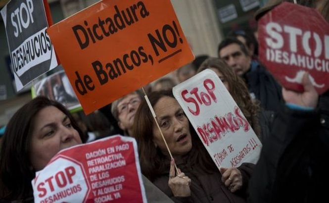 Un cuplu de pensionari spanioli s-a sinucis din cauza datoriilor. Parlamentul iberic încearcă să flexibilizeze legea privind evacuarea familiilor aflate în colaps financiar