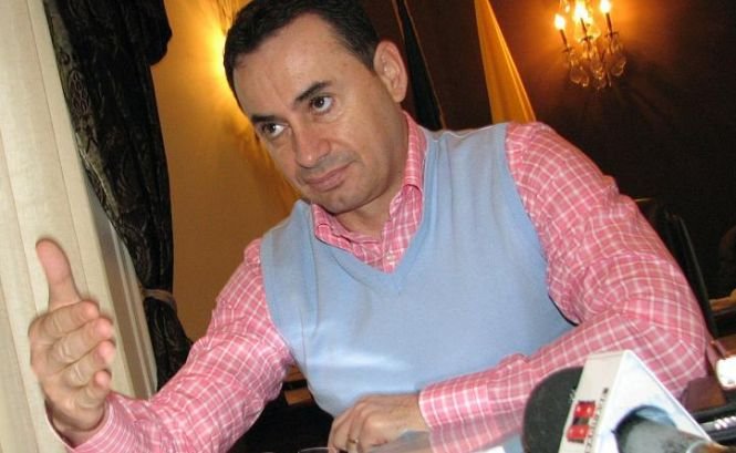 Gheorghe Falcă se pregăteşte să candideze la preşedinţia României