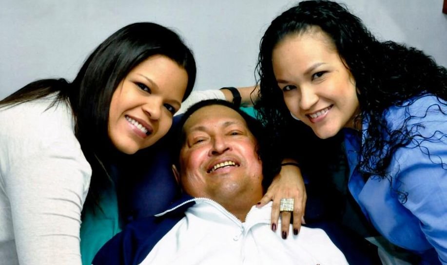 PRIMELE IMAGINI cu Hugo Chavez pe patul de spital 