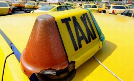 Un taximetrist dat dispărut a fost găsit mort în maşina sa