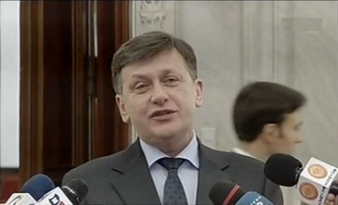 Antonescu: Pârvulescu va fi coordonator al Forumului constituţional, iar finanţarea ar putea veni de la bănci
