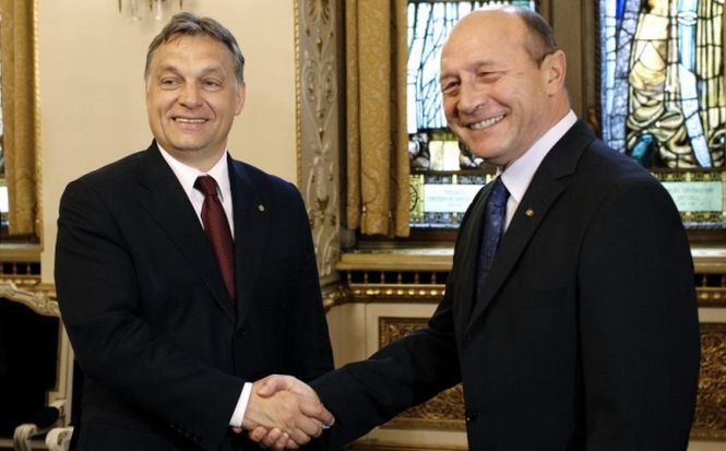 &quot;Să nu uităm cine e prieten cu duşmanii României&quot;. Ponta, despre relaţia apropiată dintre Băsescu şi premierul Ungariei