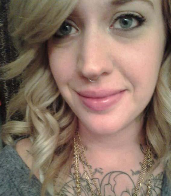 Într-o secundă această tânără superbă a ajuns să arate ca un monstru. E cel mai mare manifest de pe internet 193884