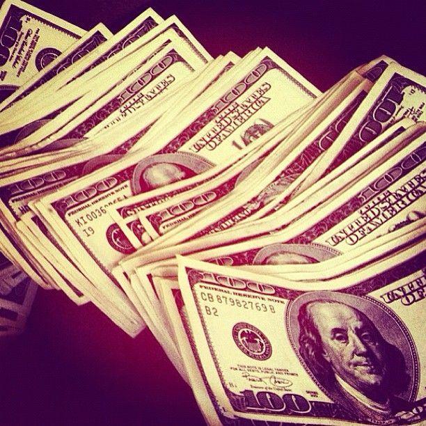 Cocalar de America, mândru tare pe Instagram. Cheltuie în fiecare zi 2.000 de dolari şi se spală cu şampanie 194186