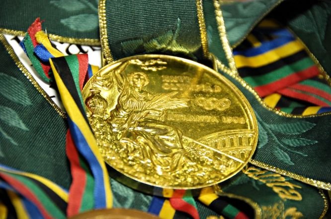 Valentin Iordanov returnează medalia olimpică de aur în semn de protest faţă de excluderea luptelor de la JO