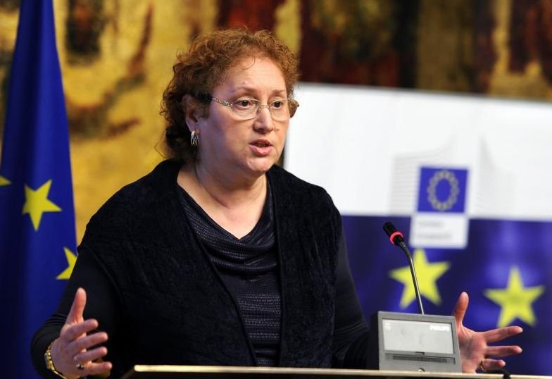 Un raport privind libertatea mass-media, iniţiat de Renate Weber, adoptat în Comisia LIBE a Parlamentului European