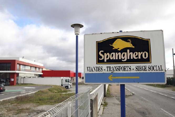 Firma franceză Spanghero îşi încetează activitatea în comerţ cu carne