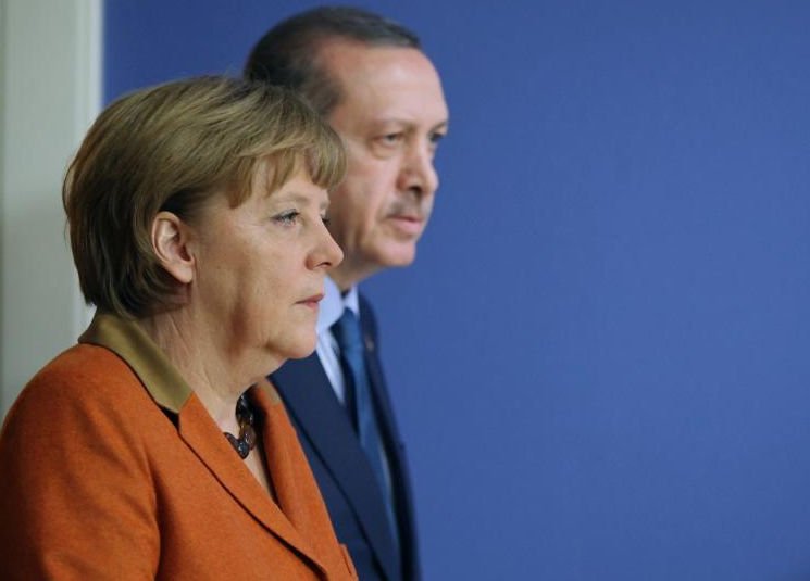 Angela Merkel condiţionează progresele privind aderarea Turciei la UE de problema cipriotă