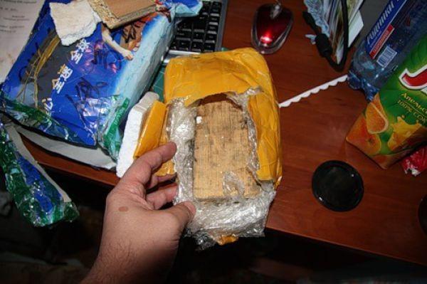 Îşi comandase un iPad de pe un site din China, dar iată ce a primit în colet 195023