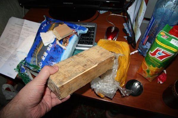 Îşi comandase un iPad de pe un site din China, dar iată ce a primit în colet 195024