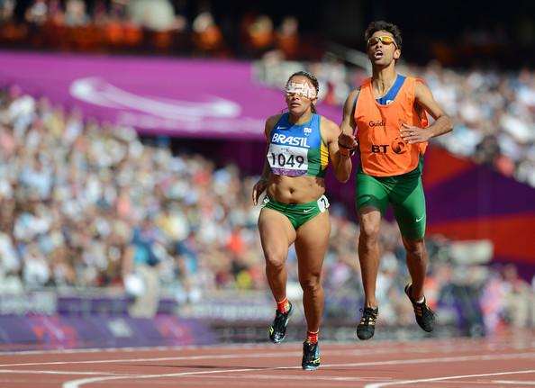Povestea impresionantă a fetei complet OARBĂ care a câştigat aurul olimpic. "Eram atât de săraci, încât mâncam din gunoaie" 195298