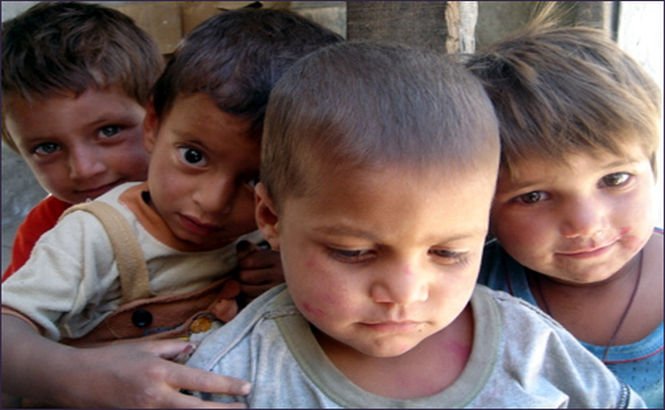 Raportul cutremurător care nu ne face cinste. Copiii din România sunt printre cei mai expuşi sărăciei
